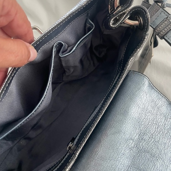 Charlie Lapson Silver Reptile Print Shoulder Bag Purse NWT - Picture 8 of 9